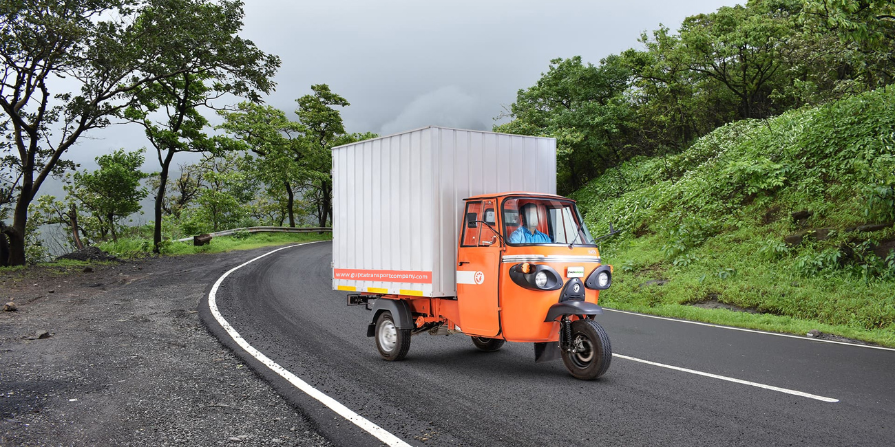 3 wheeler Tempo on Rent